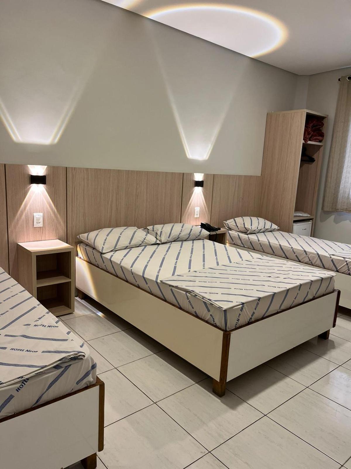 Hotel Neon - Proximo A 25 De Marco, Bom Retiro E Bras, A 2Min Do Mirante Sampa Sky E Pista De Skate Anhangabau ساو باولو المظهر الخارجي الصورة