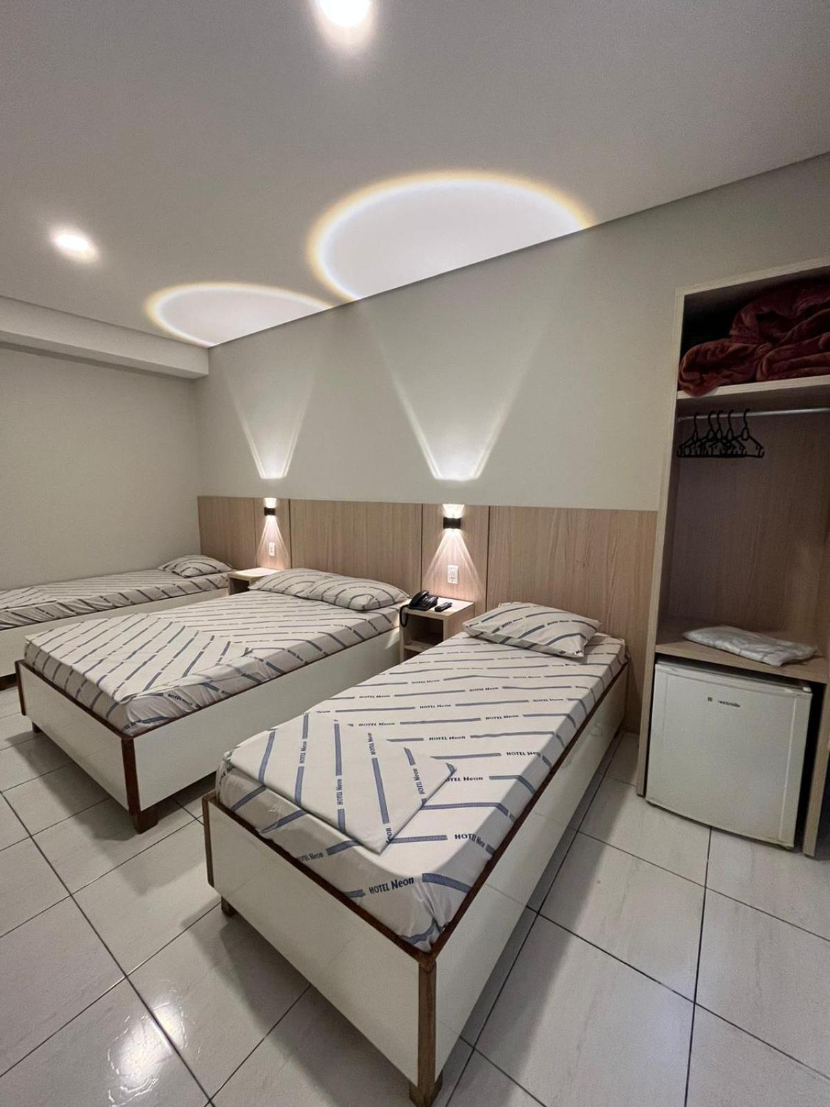 Hotel Neon - Proximo A 25 De Marco, Bom Retiro E Bras, A 2Min Do Mirante Sampa Sky E Pista De Skate Anhangabau ساو باولو المظهر الخارجي الصورة