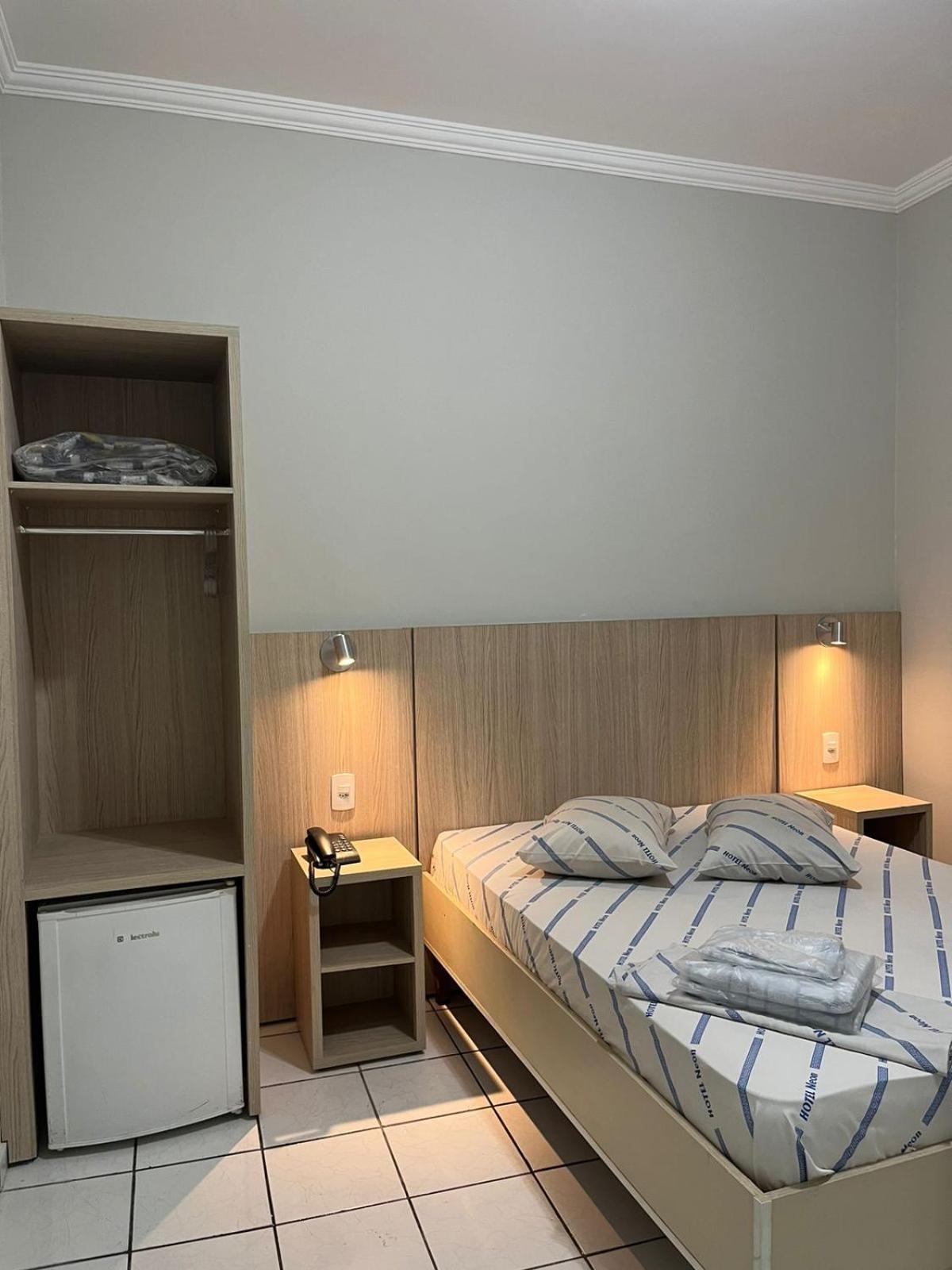 Hotel Neon - Proximo A 25 De Marco, Bom Retiro E Bras, A 2Min Do Mirante Sampa Sky E Pista De Skate Anhangabau ساو باولو المظهر الخارجي الصورة
