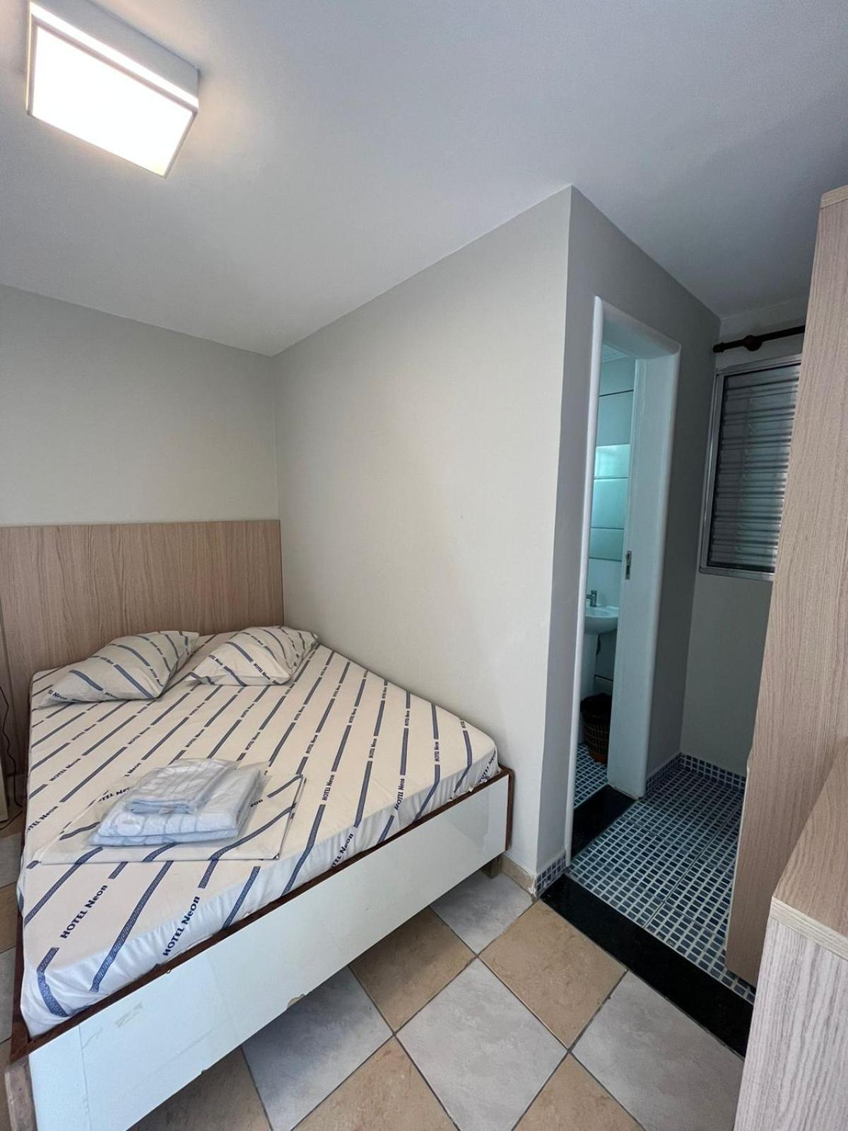 Hotel Neon - Proximo A 25 De Marco, Bom Retiro E Bras, A 2Min Do Mirante Sampa Sky E Pista De Skate Anhangabau ساو باولو المظهر الخارجي الصورة