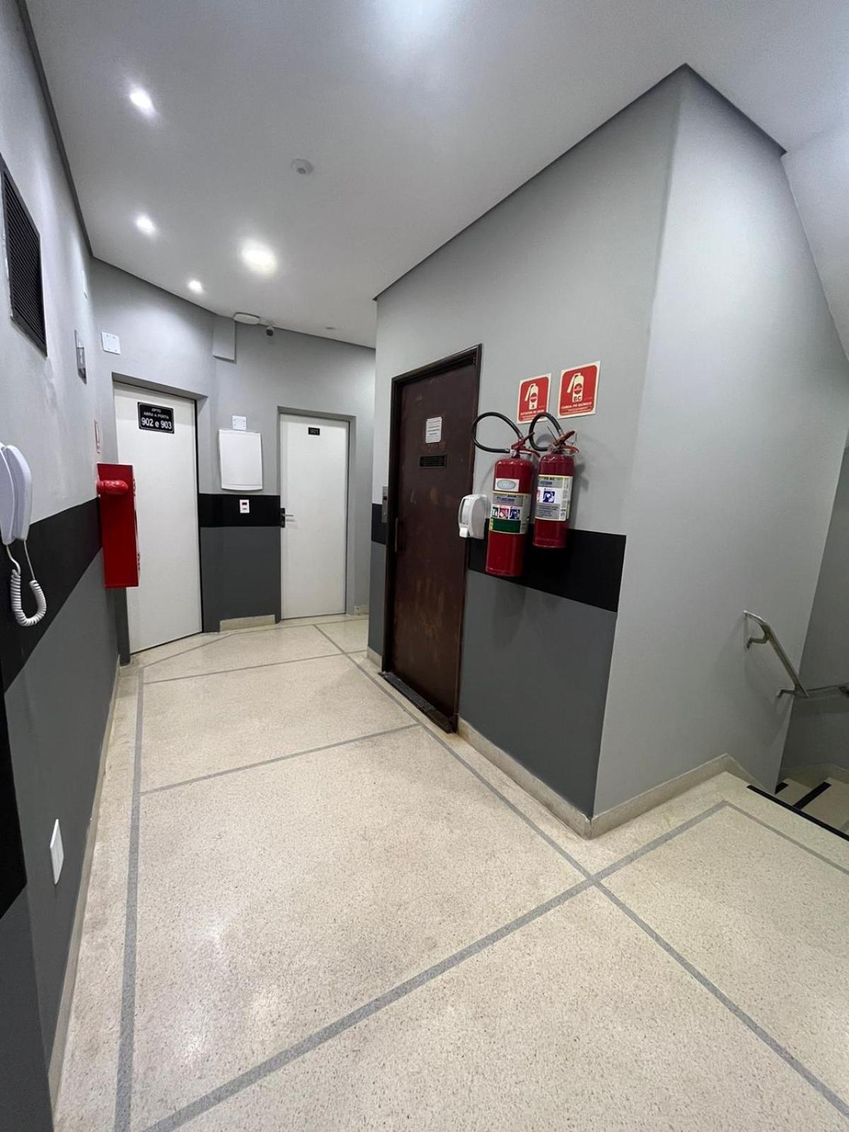 Hotel Neon - Proximo A 25 De Marco, Bom Retiro E Bras, A 2Min Do Mirante Sampa Sky E Pista De Skate Anhangabau ساو باولو المظهر الخارجي الصورة